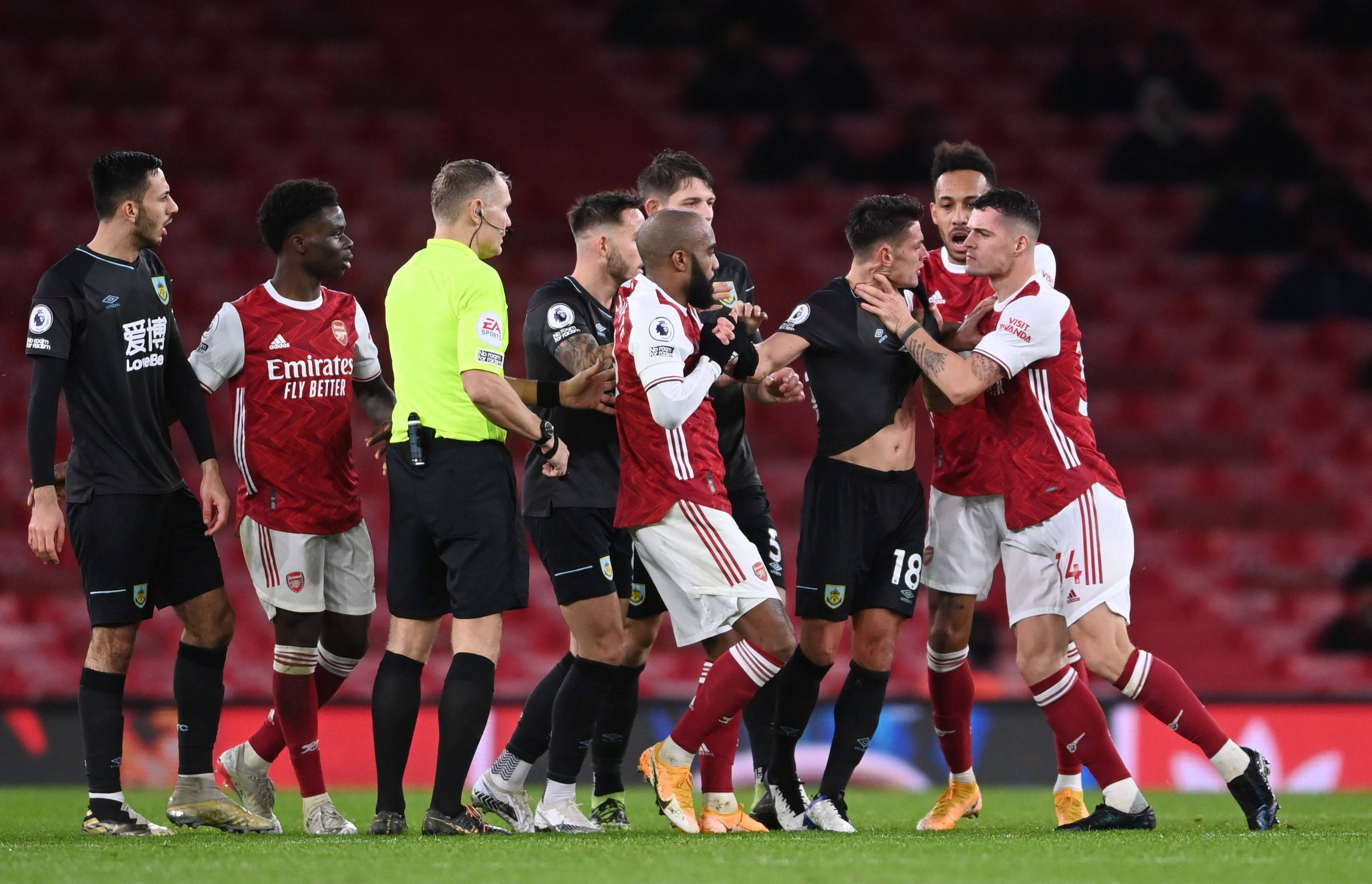 园足球的学 园足球的学